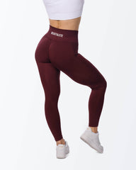 Ambitious Scrunch Tights - Wine Berry - Beastalete